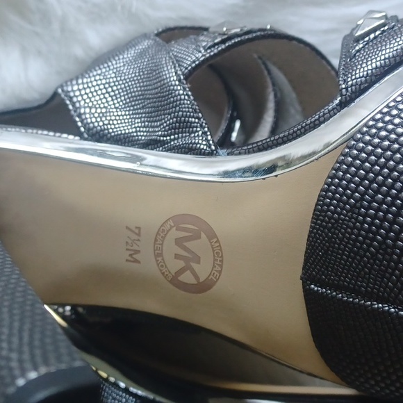 Michael Kors heels, brand new not worn, size 7.5. - Picture 7 of 12
